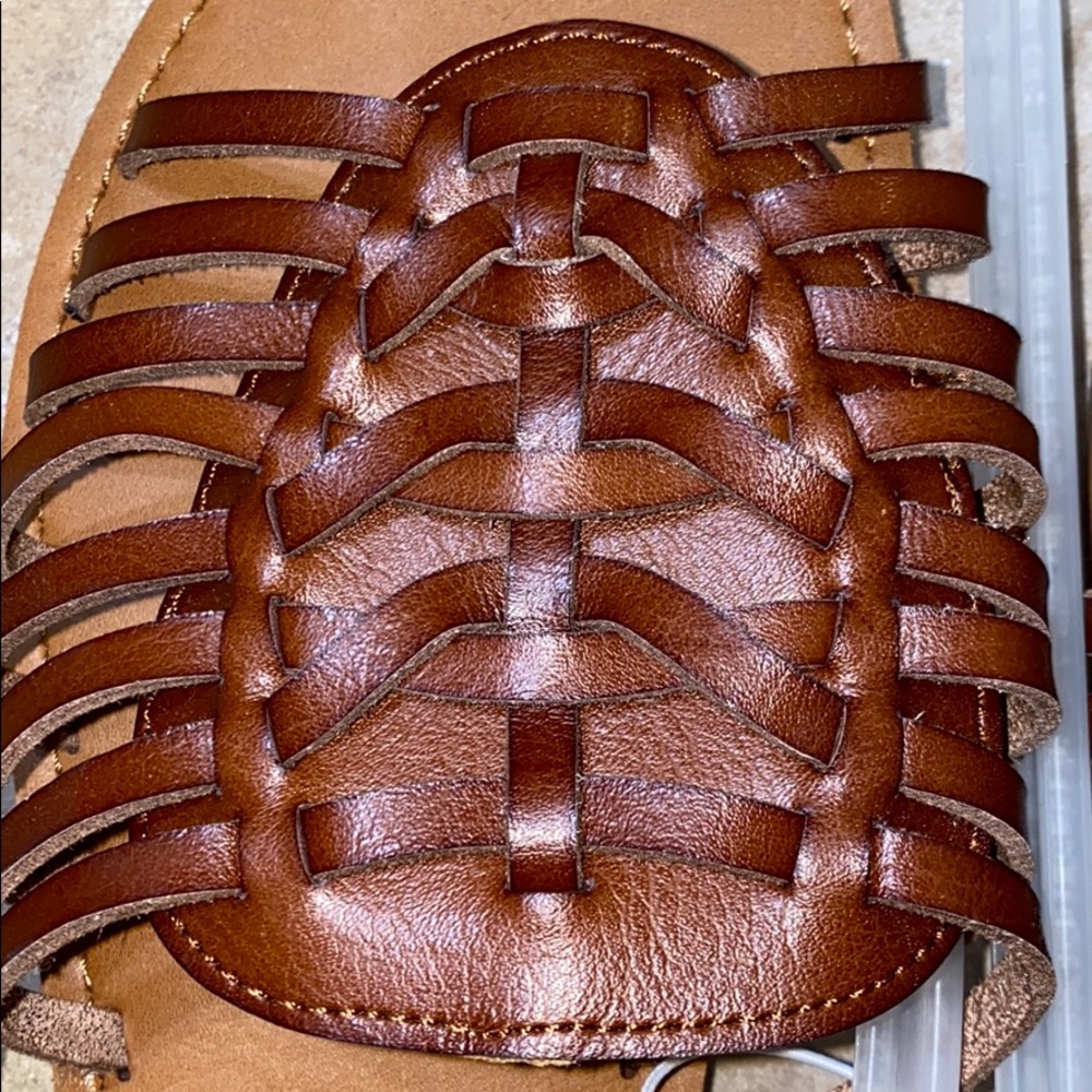 Sandals - Picture 3 of 4